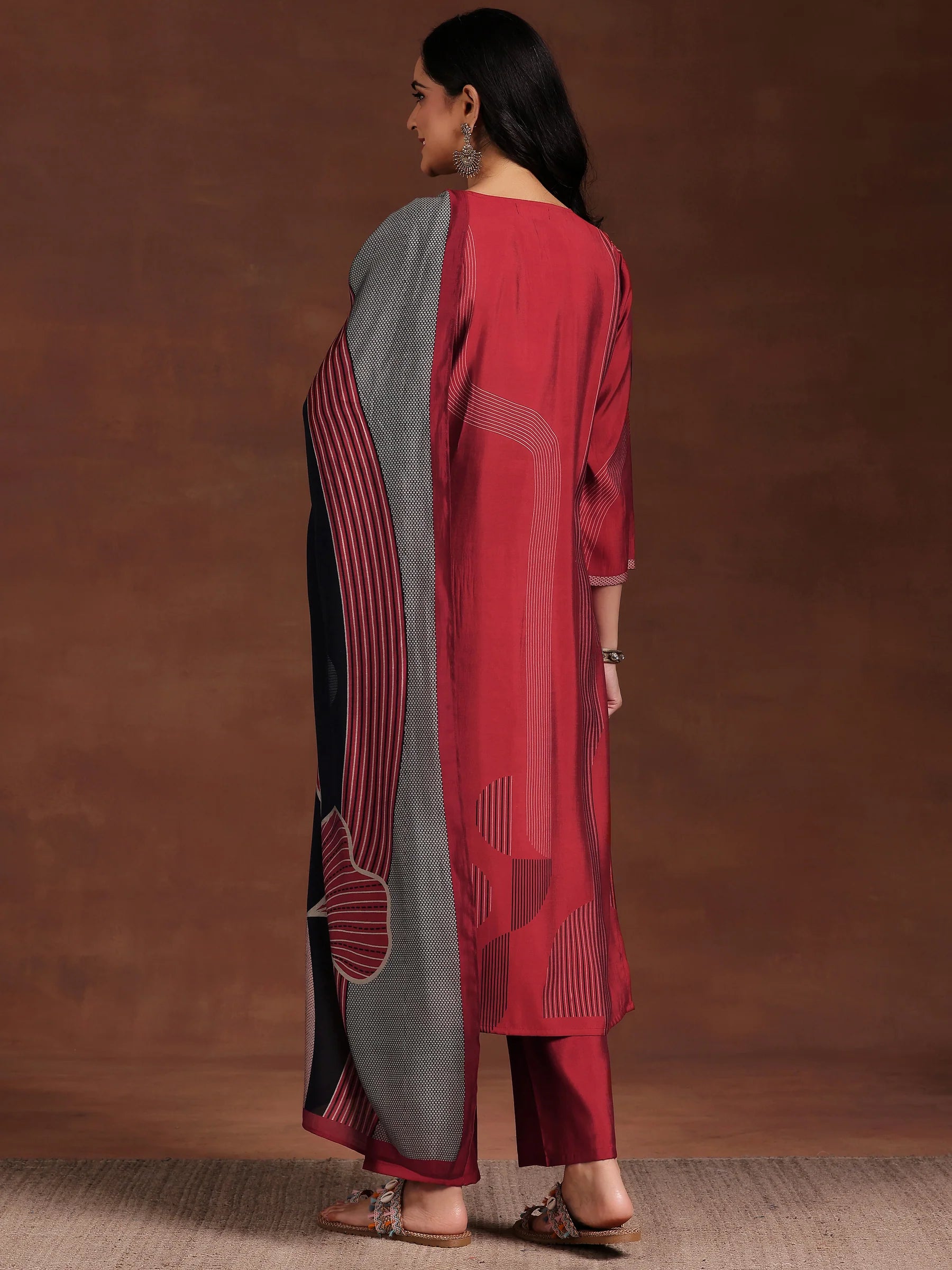 Maroon Printed Silk Blend Straight Suit With Dupatta