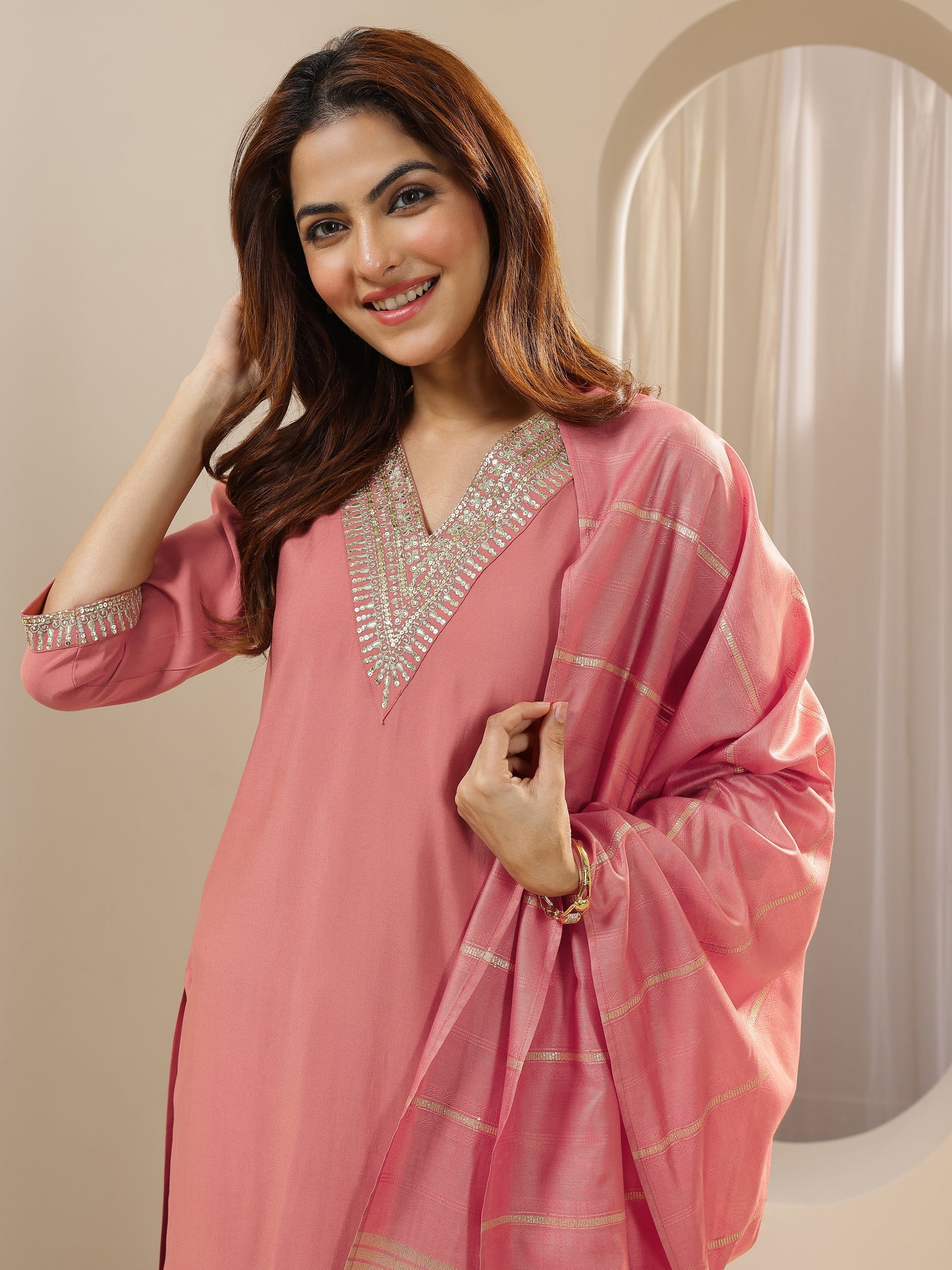 Peach Embroidered Silk Blend Straight Suit Sets With Dupatta